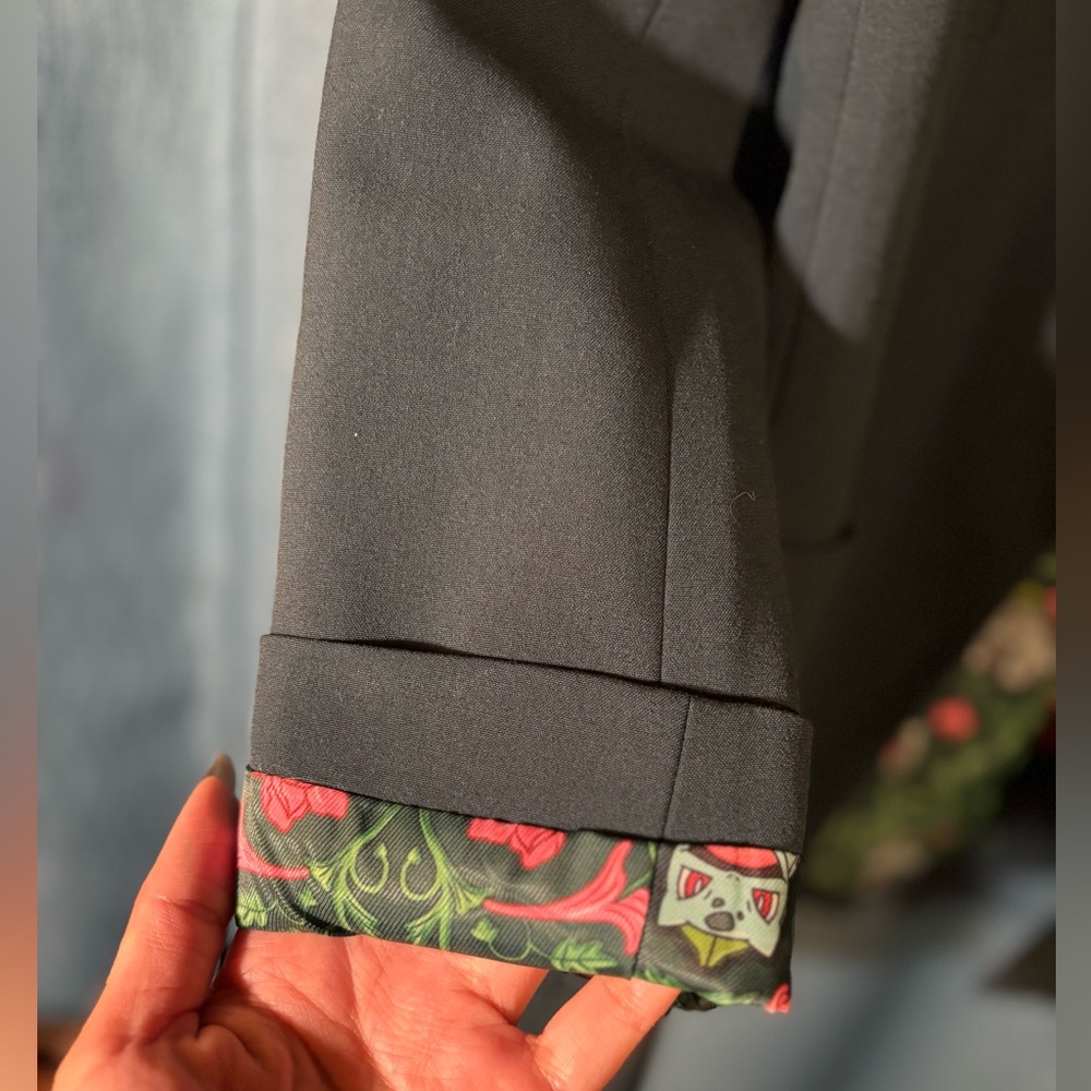 Blackmilk Bulbasaur Blazer - Picture 6 of 10